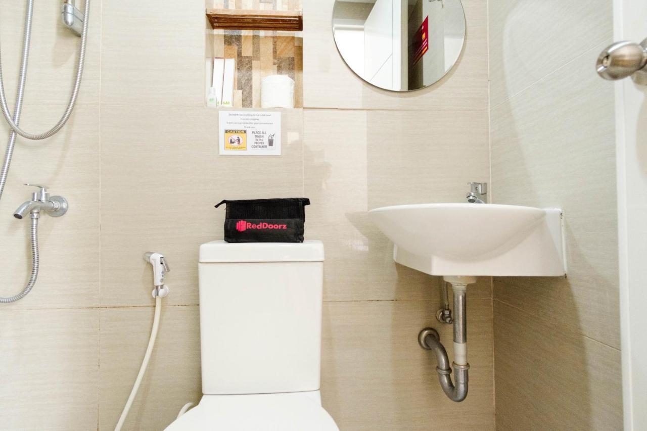 Reddoorz Near V Mapa Station Hotell Manila Eksteriør bilde